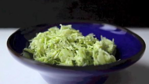 Рецепт Салата из молодой капусты