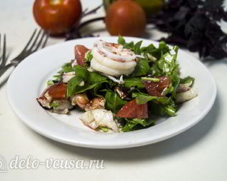 Салат из рукколы с креветками