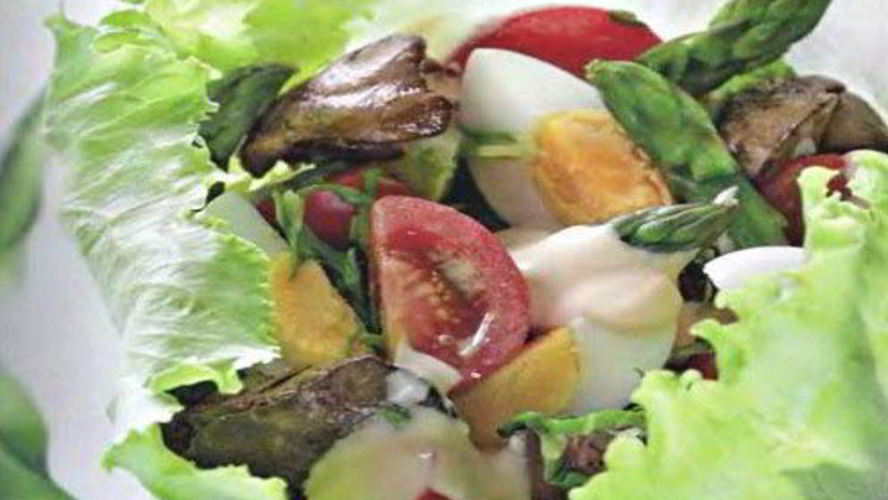 Рецепт салата из спаржи и куриной печени