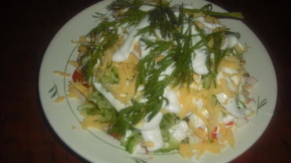 Рецепт Салата крабового слоями сыр и помидоры