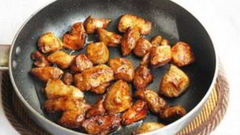 салат — курица с ананасами с сыром