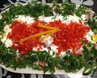 Салат овощной тандем Влюбленные сердца