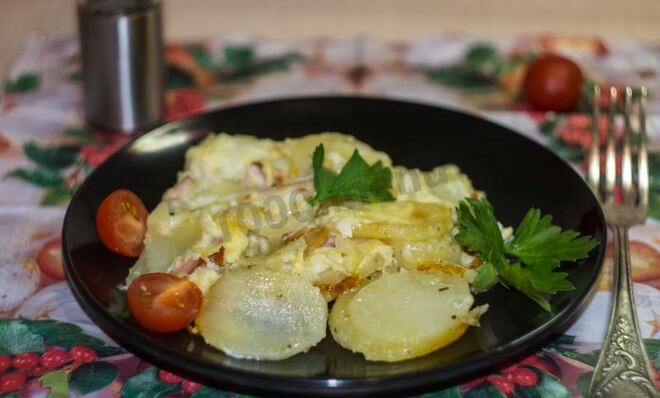 Картошка под шубой в духовке