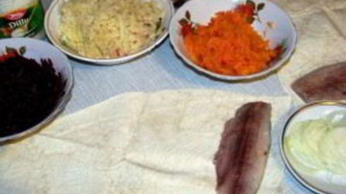 рулет селедка под шубой в лаваше