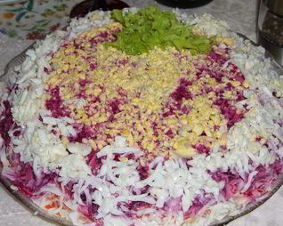 Селедка под шубой с жареным луком