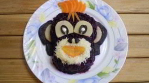 селедка под шубой в виде обезьянки