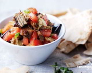 Салат с баклажанами и курицей