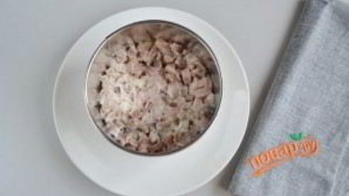 салат с сельдью фаворит