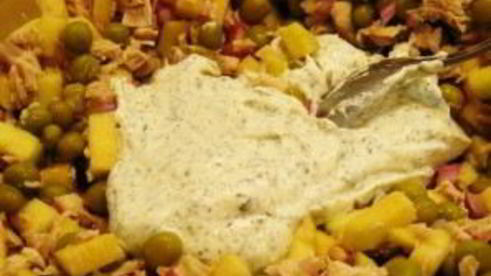 салат с зеленым горошком