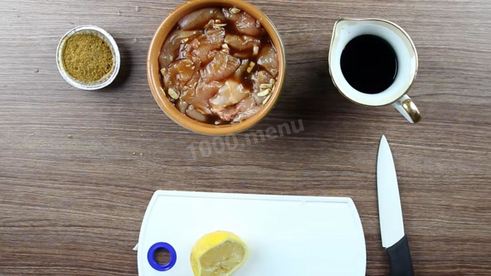 салат цезарь классический с курицей