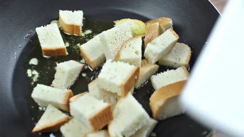 салат цезарь классический с курицей