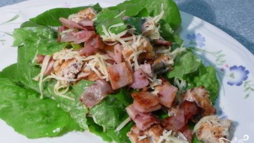 Рецепт салата цезарь с беконом