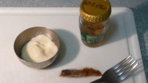 салат цезарь с беконом