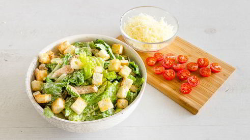 салат цезарь с курицей