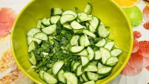 весенний салат с черемшой