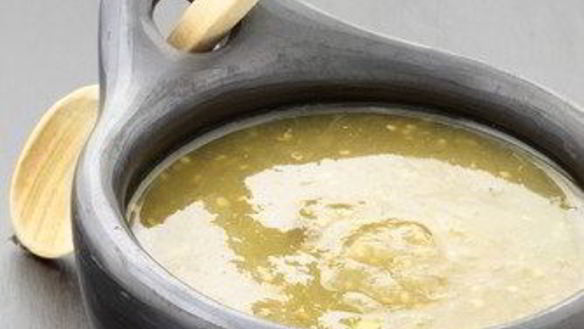 Рецепт Быстрого соуса из томатилло и кинзы