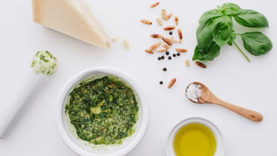 Рецепт пряного оливкового соуса к салатам