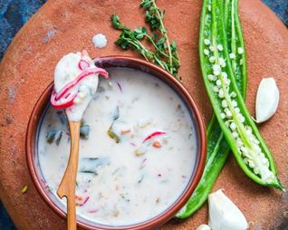 Шхушыпс, чесночный соус