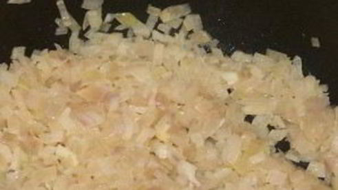 соус для рыбы из вина, масла и каперсов