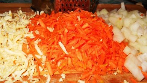 борщ постный с килькой и грушами