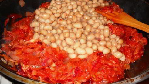 борщ постный с килькой и грушами