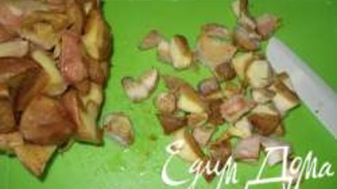 борщ с грибами и стручковой фасолью