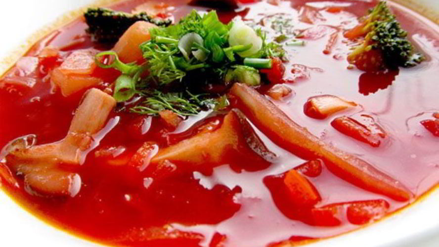 Рецепт вегетарианского борща с грибами и брокколи