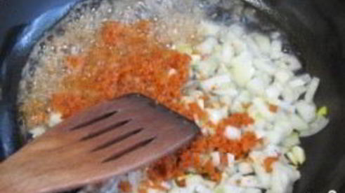 зеленый борщ со щавелем