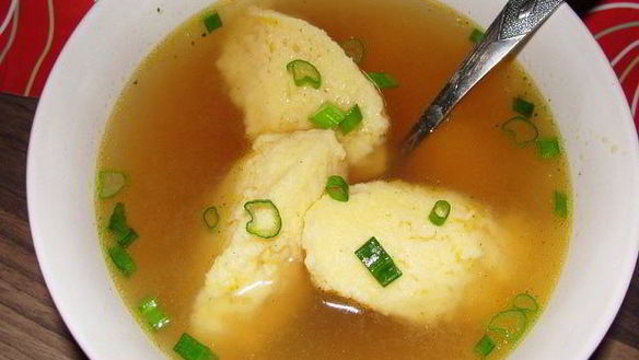 Рецепт Бульона с манными клецками