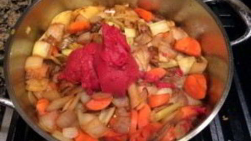 насыщенный говяжий бульон