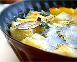 Печеный картофель в бульоне