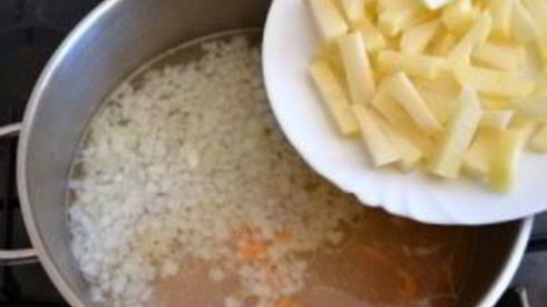 суп на курином бульоне