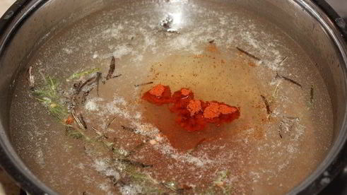 чечевичный суп с вялеными помидорами