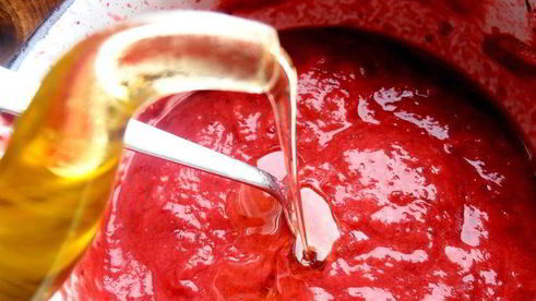 гаспачо из ревеня и вишни