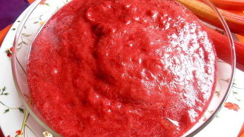 гаспачо из ревеня и вишни