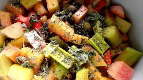 гаспачо из ревеня и вишни