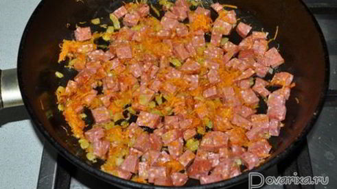 гороховый суп с колбасой