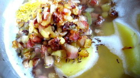 гороховый суп с копченостями и тыквой