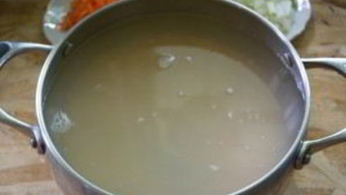 гороховый суп с копченым салом