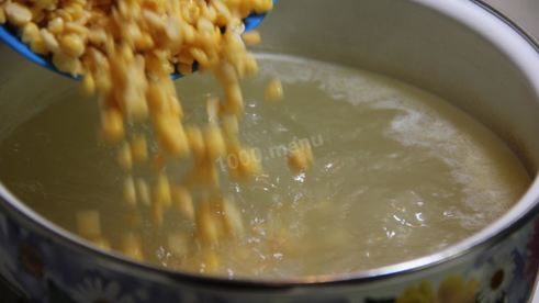 гороховый суп с копчеными ребрышками и курицей