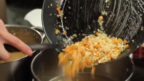 густой гороховый суп с мясом