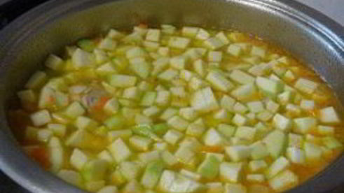 куриный суп с кабачками