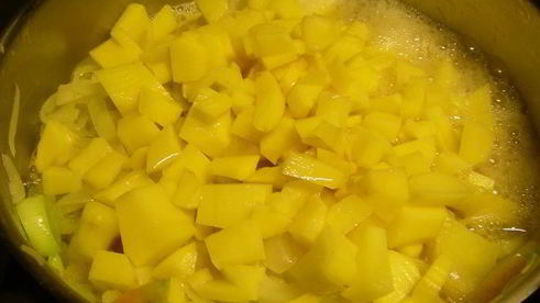 луковый суп с яблоком и сидром