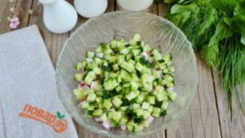 окрошка на кефире с крапивой и мятой