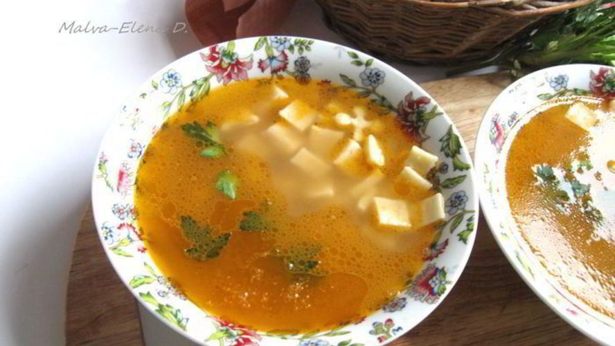 Рецепт итальянского овощной суп с пастой и зеленым горошком