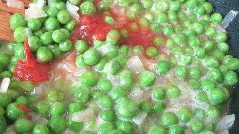 итальянский овощной суп с пастой и зеленым горошком