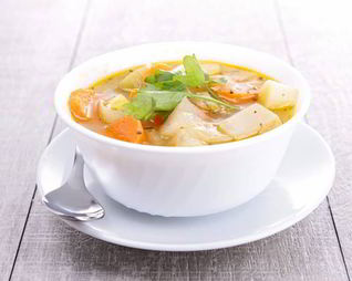 Овощной суп на говяжьем бульоне