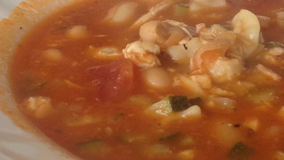 Рецепт Овощного супа с консервированной фасолью
