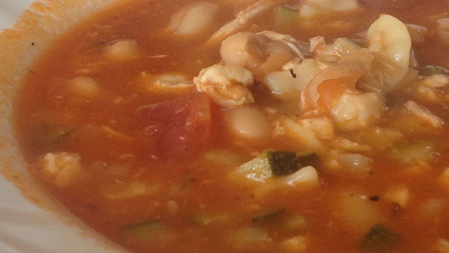 Рецепт овощного супа с консервированной фасолью