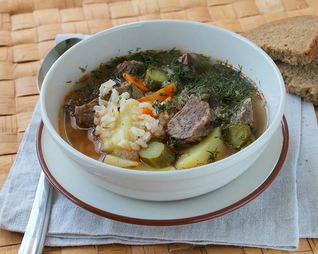 Рассольник с нешлифованным рисом